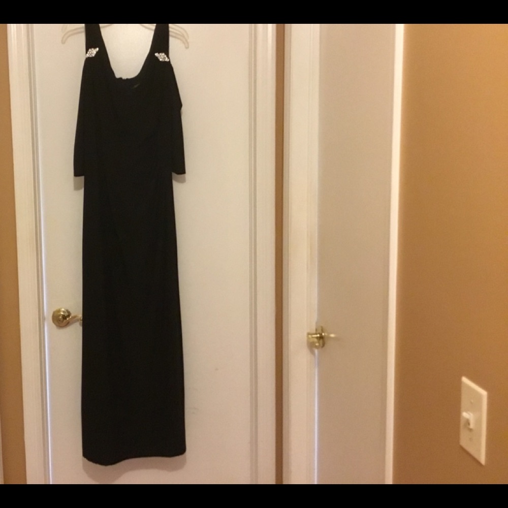 R&M Richards Cold shoulder Black gown size 16W